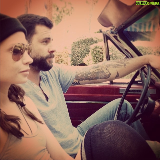 Daveigh Chase Instagram - Jockin Sum Sun, Top Lit Back 😎