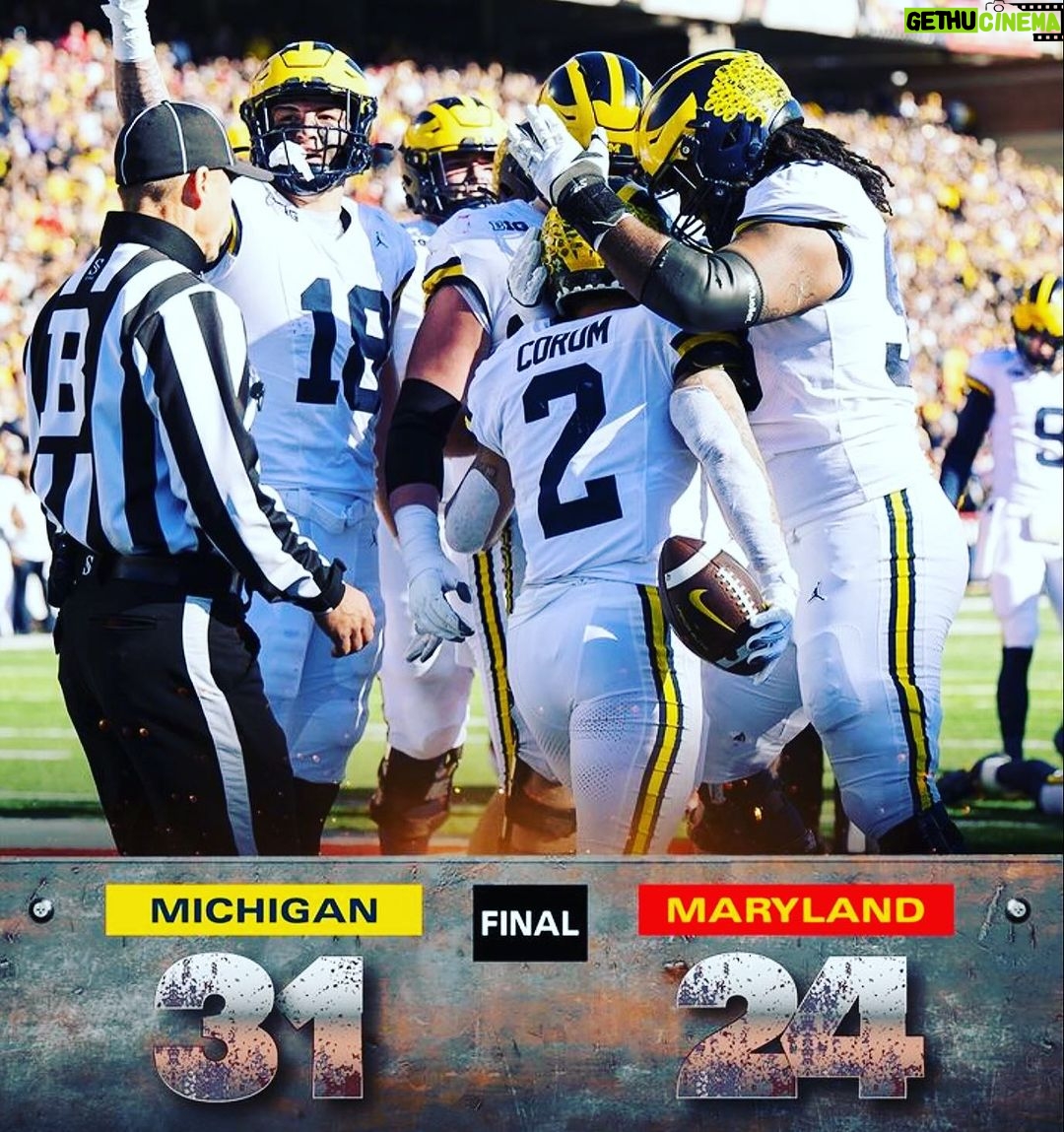 David Alan Grier Instagram - Das right! #GoBluBitches 🏈