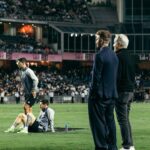 David Beckham Instagram - Amazing… a sold out stadium for our pre-season training session in Hong Kong 💗🖤 Thank you for all your incredible support and love, see you all tomorrow 🏟️ @intermiamicf #TatlerXFEST Hong Kong Stadium