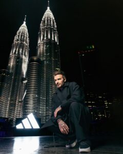 David Beckham Instagram - I mean… wow… what a view, what a city 🌃 🇲🇾 Kuala Lumpur, Malaysia