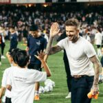 David Beckham Instagram - Amazing… a sold out stadium for our pre-season training session in Hong Kong 💗🖤 Thank you for all your incredible support and love, see you all tomorrow 🏟️ @intermiamicf #TatlerXFEST Hong Kong Stadium