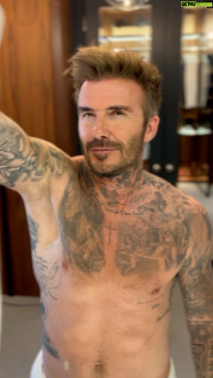 David Beckham Instagram - The finishing touch for Valentine’s Day… 💗 #DavidBeckhamFragrances