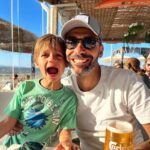 David Cristina Instagram – Sunset com o meu bro. Estamos a dar-lhe forte nas babes alcochetenses.  Alcocheteiras. Alcochetas?