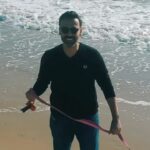 David Cristina Instagram - A acabar 2023 em grande com a minha Sheila Marina na Praia Verde. Espero que aproveitem estes últimos dias, bebés. 2024 vai ser o melhor ano de sempre, excluindo os anos em que nasceram os meus filhos. E o ano em que ganhei o castelo de Grayskull. E o ano em que a minha namorada de liceu me ajudou a descobrir o meu corpo. Mas fora esses, o melhor de todos.