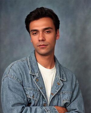 David Cristina Instagram - Fiz lá aquela coisa do AI Yearbook para ver como é que eu era se tivesse feito o liceu nos anos 90, que fiz. E a julgar por estas fotografias era um nhónhó ou um sinistro. Exceto na terceira foto, em que fazia parte dos D.A.M.A.