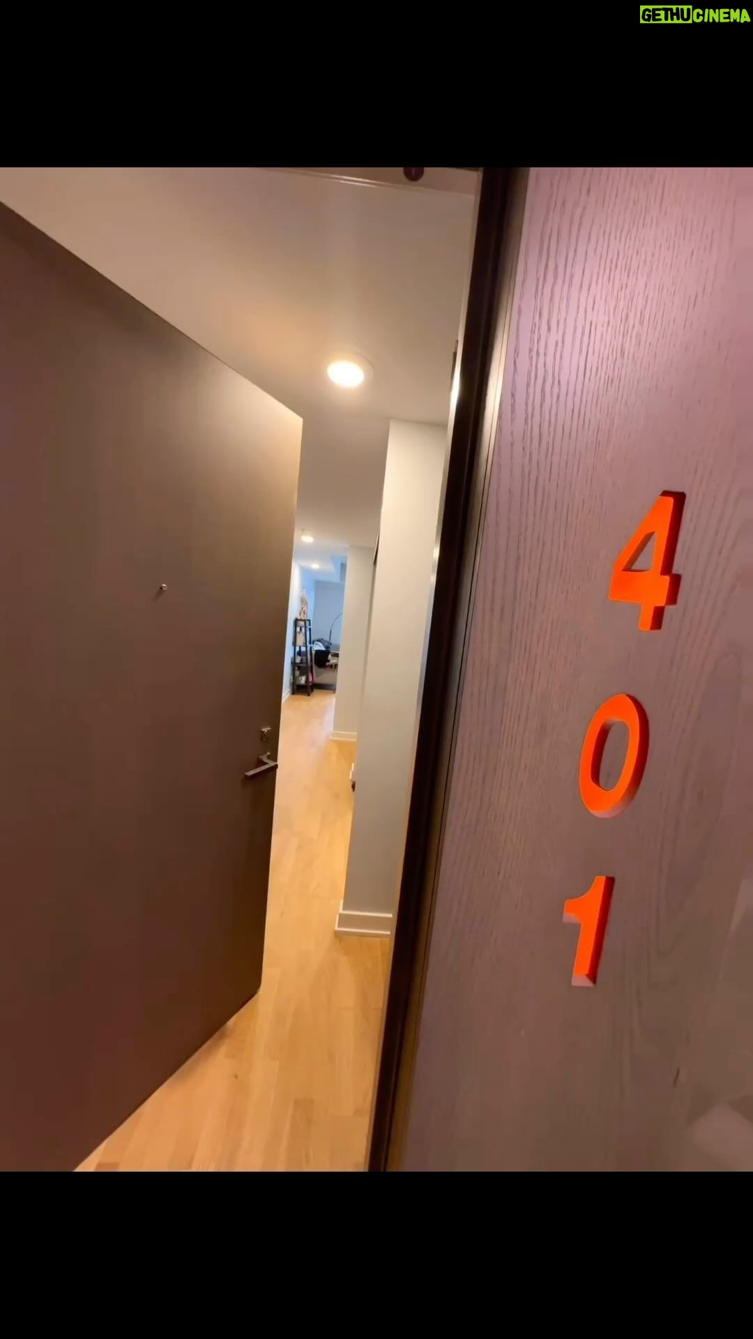 David Harewood Instagram - Just heading out. End of my first week away in Toronto. Found a cool little spot, got myself sorted and now I'm getting my head down. Not posting much cos I'm IN IT!! INNIT! #intheblack
