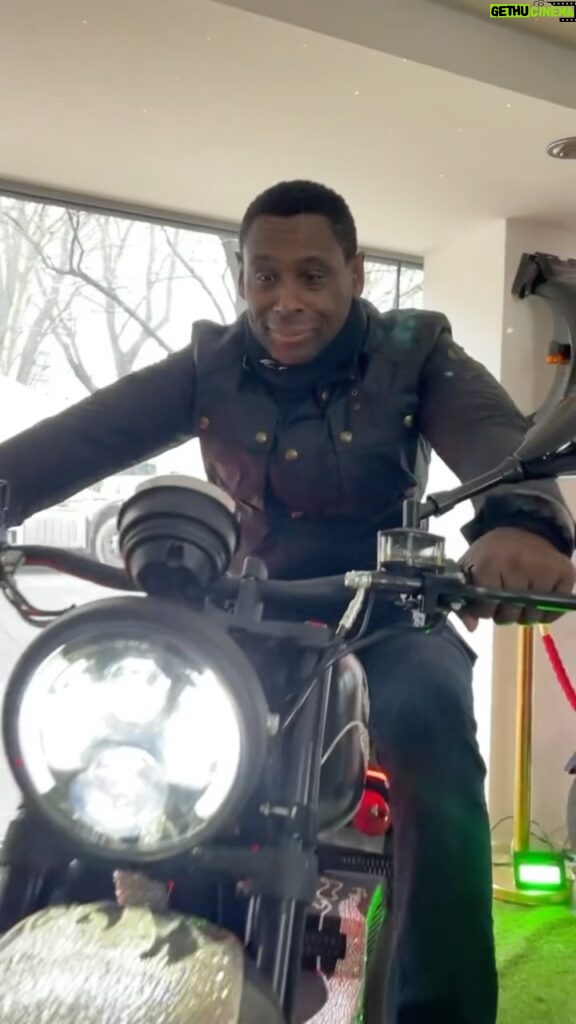 David Harewood Instagram - The new Sinatra electric motorcycle by @stirlingecobikes @davidharewood checking out his next electric bike from Stirling Eco 🔋 100mi+ - Range. 60 MPH - Top speed. 4hrs - Charge time per battery info@stirlingeco.com.com⁠ www.stirlingeco.com⁠ ⁠ #stirlingeco #stirlingecobikes #stirlingecoscotland #electricmotorcycle #futuretravel #motorcyclelife #bikelife #motorcyclelive #sinatramotorcycle #motorcycleclub #bikeshedlondonshow ⁠#fullycharged #davidharewood Stirling Eco Bikes