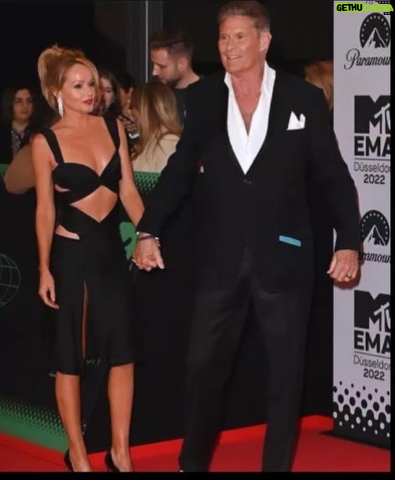 David Hasselhoff Instagram - EMAs were awesome! Taylor Swift and Julian Lennon were absolutely genuine. What a night! 👏