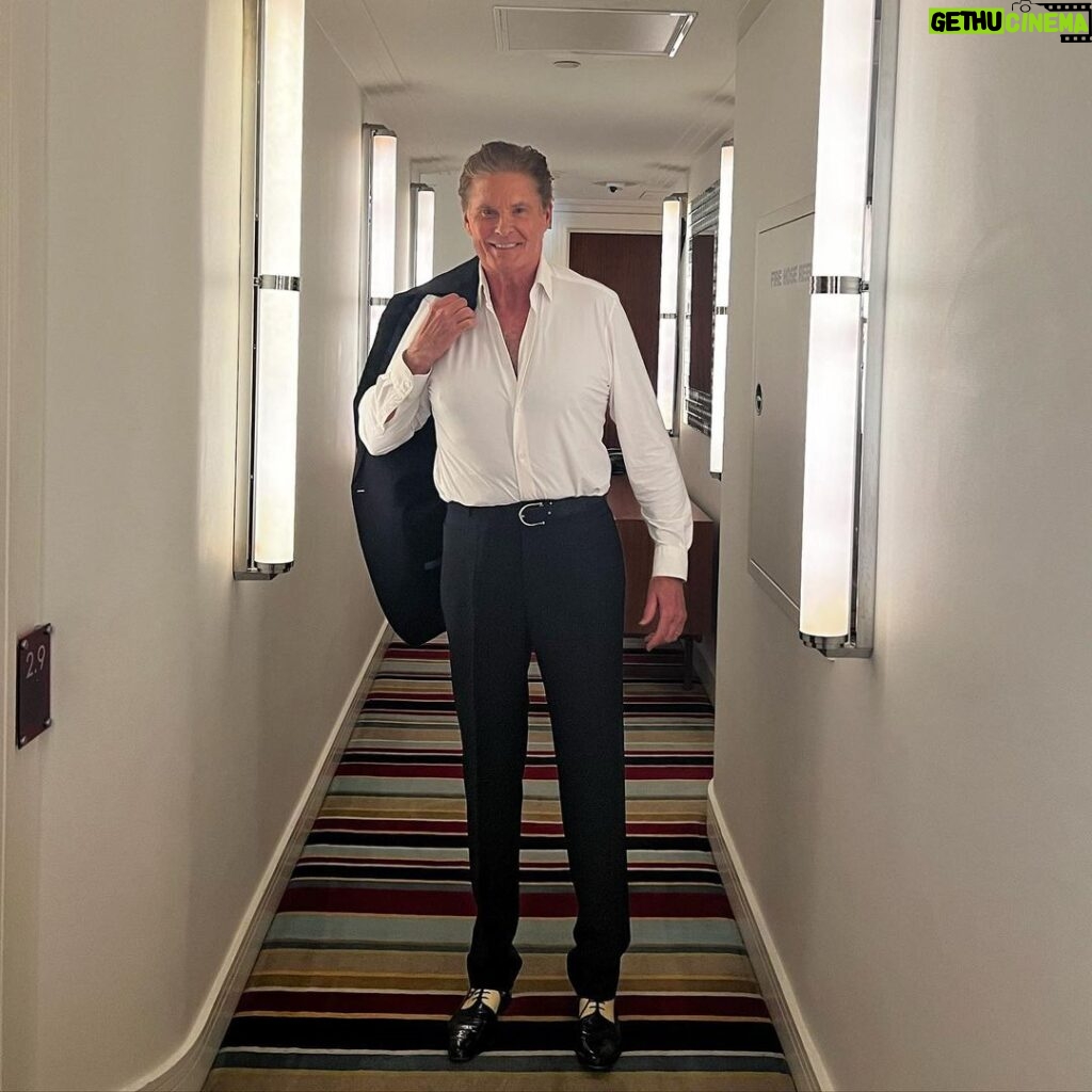 David Hasselhoff Instagram - NewZealand….that’s a goodbye from me ✋you were great! 🤘