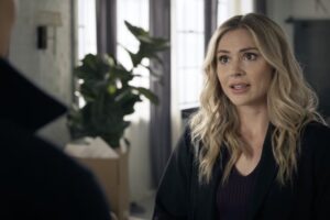 David Lim Instagram - Tough situation for Tan and Bonnie, but I’ve loved working with @karissaleelee over five seasons to create this beautiful and heartbreaking relationship. 

Swipe for a sneak peek of tonight’s all new @swatcbs! 8 pm on @cbstv. #SWAT