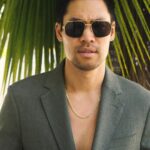 David Lim Instagram - LA livin’ with @saintsgoldco 🌴😎 Came across this brand in my search for the perfect, everyday chain. Solid gold, made in Italy, and without the crazy retail markup of most jewelry companies. Timeless and made to last forever. ✨ #saintsgoldpartner #saintsgoldco Los Angeles, California
