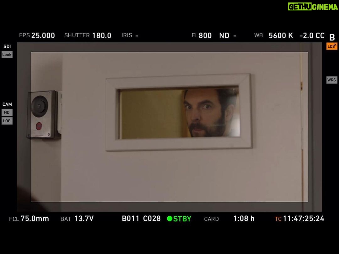 David Mora Instagram - CE SOIR À 21H05 SUR @france2 « LE BRUIT DES TROUSSEAUX » de @philippe_claudel avec @cyril.descours @deborah_francois_officiel @philippeduquesne5 @saida_jawad_ @fayssalbenbahmed @zaken26 @angelicasarre @dianerouxel @pierrot_frederic @nso_mbi Le film sera suivi d’un débat : « À quoi sert la prison ?» @francetelevisions #decaelisproduction @kienproductions @as_talents @juanita_fellag_chebra