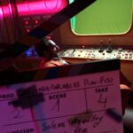 David Mora Instagram - Sur le tournage du film « Le lapin, la femme et le scanner » @lesinseparablespioupiou @sachabourdo @anita_cualega @cleavincent @louispiscine @florence.fontaine.ff @jeancharles.fritz @clematiite @soleneazoulay Mains d'Œuvres