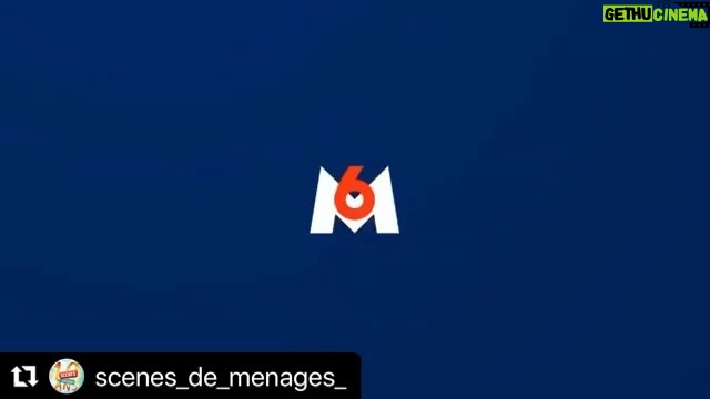 David Mora Instagram - #Repost @scenes_de_menages_ with @make_repost ・・・ Voyages désorganisés, vacances tout confort, spécialités locales et aventures en pleine jungle... il va faire très très chaud sur M6 ! 🏝 « Scènes de Ménages : Aventures sous les tropiques » c’est jeudi à 21h05 sur M6 ! 🌴 #scenesdemenages #SDM La Réunion, l'île intense