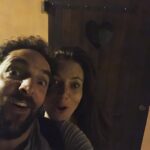 David Mora Instagram – J’aime pas bien la Saint Valentin mais toi je t’aime bien @davina_vigne_