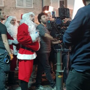 David Mora Instagram - J’regarde la prise et j’arrive 🎅🏼😉