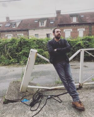David Mora Instagram - Faut dire que la cantine est bonne sur @lesbraceletsrouges 😋 #cuisinemoderne @tf1 📸 @kali_boisson