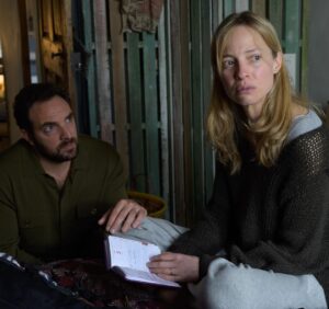 David Mora Instagram - Tellement heureux de ces audiences ! 😍 Merci à vous. Merci pour vos messages 💫🥰 Et pour ceux qui l’ont loupé, vous pouvez le voir jusqu’à fin juillet en replay sur la plateforme de @france.tv Bravo à toi @perrine.fontaine.98 Tu peux être fière de ce beau film. Merci @thierry1169 pour ta vision, ta direction, ta sensibilité. Et merci à tous mes partenaires @cassiopee_mayance @elodiefrenck #mariechristinebarreau @jeanjeromesposit @alexandre_thibault_off @aureliealoy