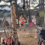 David Mora Instagram - On m’a demandé de faire un son seul (très seul) @scenes.de.menages_