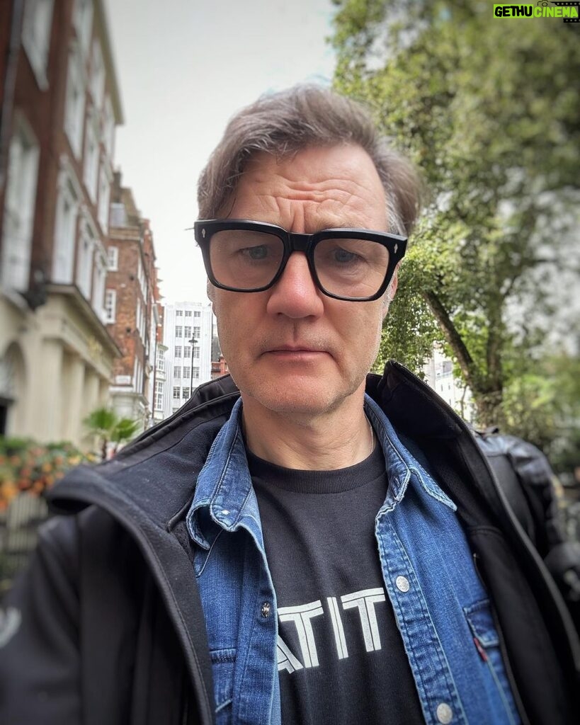 David Morrissey Instagram - The perils of wearing my Latitude T shirt! 🙄