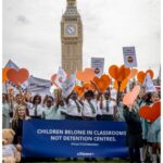 David Morrissey Instagram - Refugee children belong in classrooms, not detention centres🧸 Child detention of refugees causes terrible physical and mental harm. That's why it was banned in the UK - but now this government wants to reintroduce it. We can't let this happen. I stand with @refugeestogether and @Citizens.uk to call on this gov to #StopChildDetention.