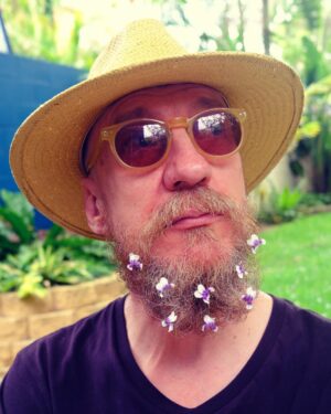 David Thewlis Instagram - Amusing things to do if you wake up with an unexpected beard (Part 1)