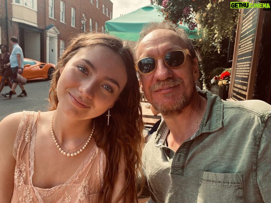 David Thewlis Instagram - Gracie with one of her gifts (that tiny G around her neck, not the orange car behind us)