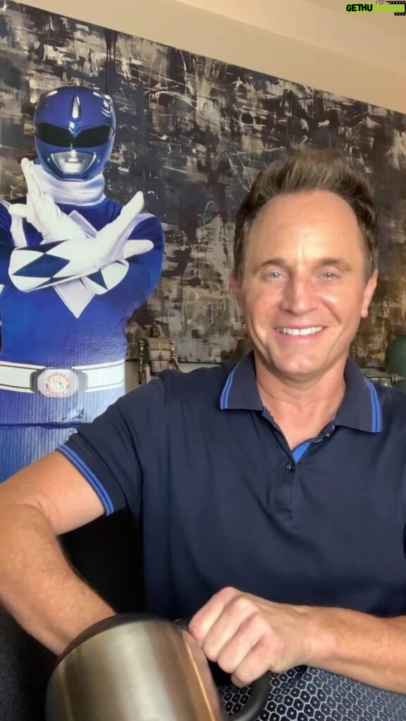 David Yost Instagram - I announce the Day 2 Winner ( @brokensparkplugs ) , I announce the Say 3 Clue and I do some shoutouts! #powerrangers #blueranger #affirmative #affirmyourself #12daysofholidaygivinggiveaway