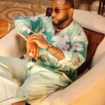 Davido Instagram - New year , Same mission …. DOMINATE ! Infinix Note 40 loading ! 📱 🌎😍