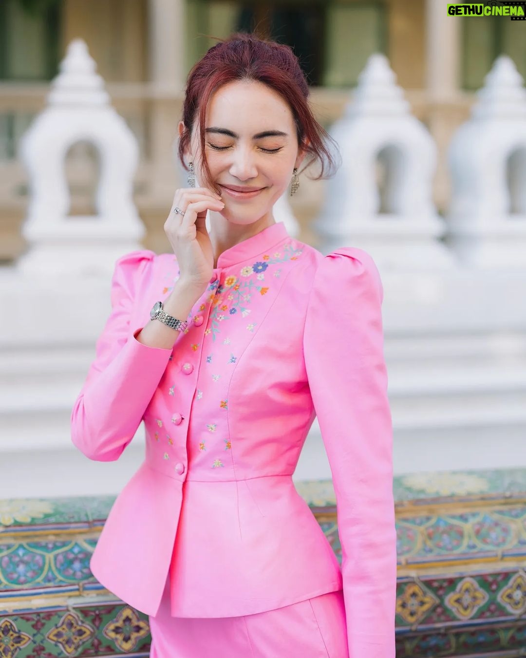 Davika Hoorne Instagram - 🩷 บอกว่าไม่ชอบสีชมพูไม่มีใครเชื่อเลย🤣