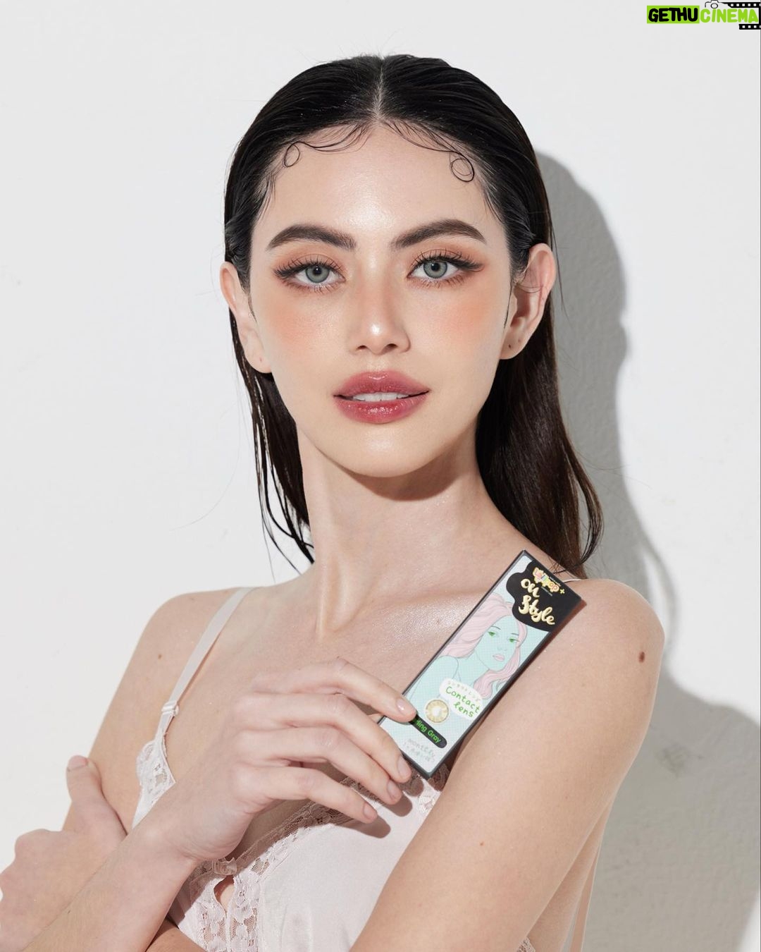 Davika Hoorne Instagram - 🤍 สนใจสั่งซื้อได้ที่@lollipoplens 📍SHOPEE : https://shopee.co.th/lollipoponstyle 📍www.lollipoplens.com #lollipopcontact #onyle #contactlens #colorlens #เบาสบายตา #ตาหายใจได้ #คอนแทคเลนส์ร้ายเดือน