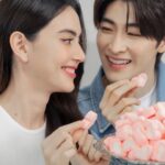 Davika Hoorne Instagram – 🐜💕 อย่าเลื่อนรูปน้าถ้าใจไม่แข็งแรง #น้ำตาลตก