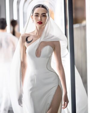 Davika Hoorne Instagram - 🤍

#POEMOrientalEthereal
#POEMaw2023