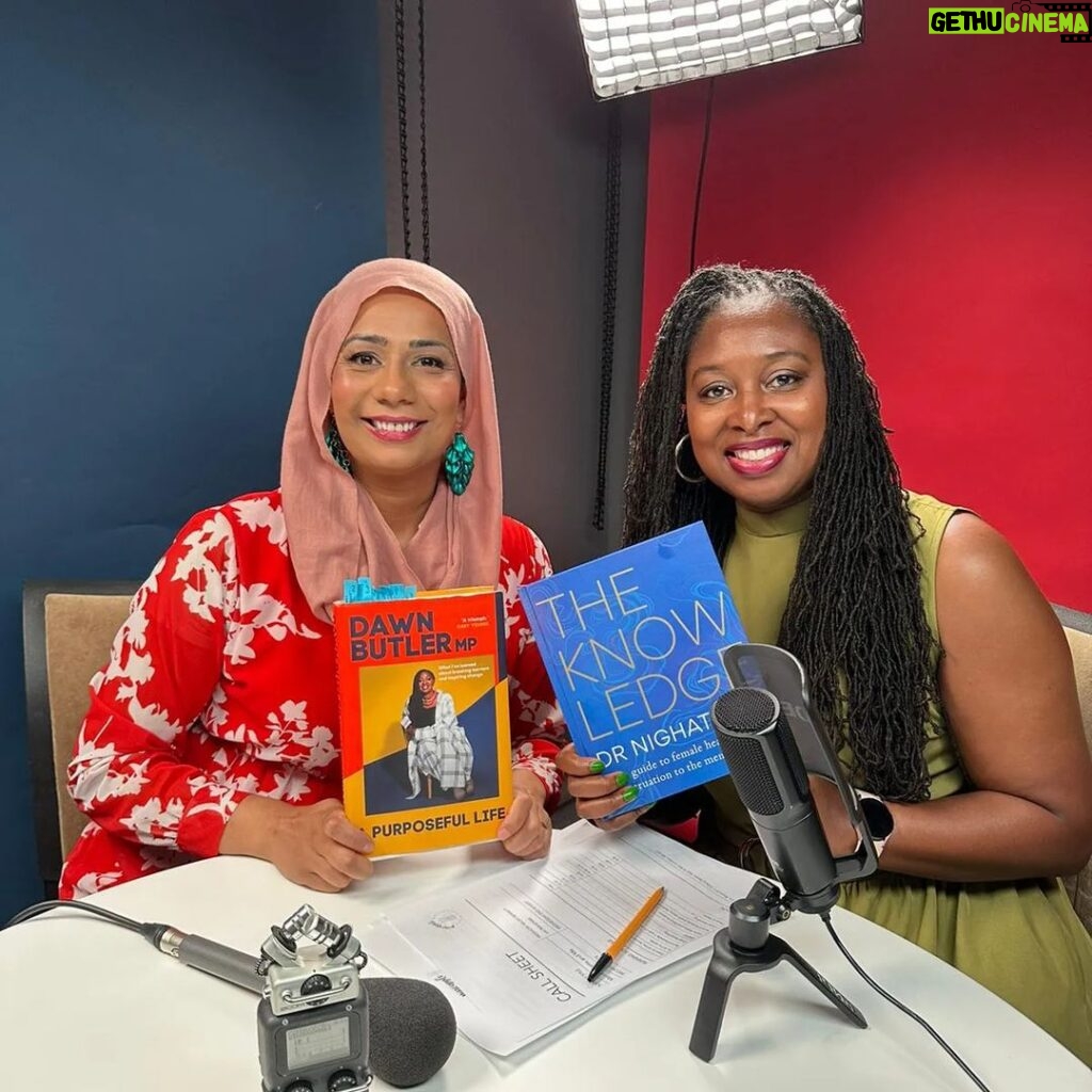 Dawn Butler Instagram - How to say you've got amazing friends without saying a word! @drnighatarif amazing book which features women of colour 👏🏾🙌🏾 We are now authors !