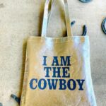 Dawn Olivieri Instagram - Hay mommies and hay daddies you know what to do. Head to MoonMountainSantuaryAndRescue.com. And get one. Theres are soooo good and a really good donation amount. They are also SILVER bags. The light makes it look gold. Link will be in stories and then above in the merch bubble❤️ All proceeds go towards Moon Mountain and helping these babies get their second chance. Big love to @deborahmichelledesign for churning out this merch like a boss😎 Now let’s help some horses! Arkansas - the Natural State