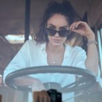 Dayana Handjieva Instagram - Кой ше кара колата, той не може да кара, карай, дай му да кара, все някъде ще ни закара. Намерих автобус, намерих цяла гара, обаче не намерих кой колата ни да кара…. Вие сте!🎤 📷 @george_todoroff #bus #schoolbus #driver #drive #womandriver #е.с.с.с.