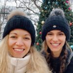 Dayana Handjieva Instagram - Изброй 3 неща, заради които си струва да харесваш зимата. 🥶 (Аз на 1 блокирам и започвам да рева за лято и море🤷🏻‍♀️) #winter #iceskating #friends #christmastree #vacation Стадион Юнак