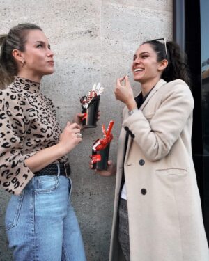 Dayana Handjieva Instagram - The best things in life are sweet 🍭 
Освен това идва зима, можем да си позволим да сме дебели 😉

@streetwafflesbg 

#waffles #sweet #chocolate #mood #friendshipgoals