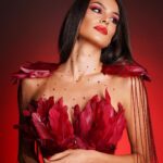 Dayana Handjieva Instagram - Костюм с пера и кристали❤️‍🔥 Изработихме специално за @dayana.handjieva и благодарим на @darina.pirinska за страхотните кадри 😍👏 И @alinashayk.makeup за невероятен makeup💄 . . Естествени пера, фасетирани кристали и много любов са вложени в този комплект🪄❤️‍🔥 . . #fashion #accessories #dresses #radapola #model #beaytiful #outfits #trending #photoshoot #shine Sofia, Bulgaria