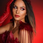 Dayana Handjieva Instagram - Костюм с пера и кристали❤️‍🔥 Изработихме специално за @dayana.handjieva и благодарим на @darina.pirinska за страхотните кадри 😍👏 И @alinashayk.makeup за невероятен makeup💄 . . Естествени пера, фасетирани кристали и много любов са вложени в този комплект🪄❤️‍🔥 . . #fashion #accessories #dresses #radapola #model #beaytiful #outfits #trending #photoshoot #shine Sofia, Bulgaria