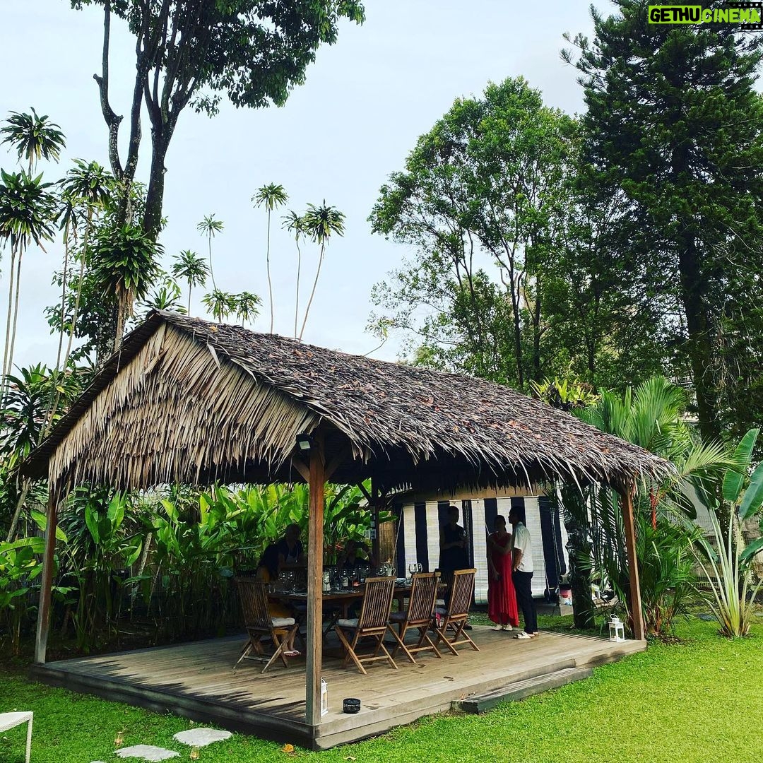 Deanna Yusoff Instagram - Had an absolutely lovely private dining experience @thesundial.space. Perfect combination of food made with love, people with words and stories, beautiful setting and homely hosts. Thank you @markleeintl for sharing your talent. #privatedining #singapore #thursdaynight #lovefood #homecooked #european #portugal #stories #travel The Sundial