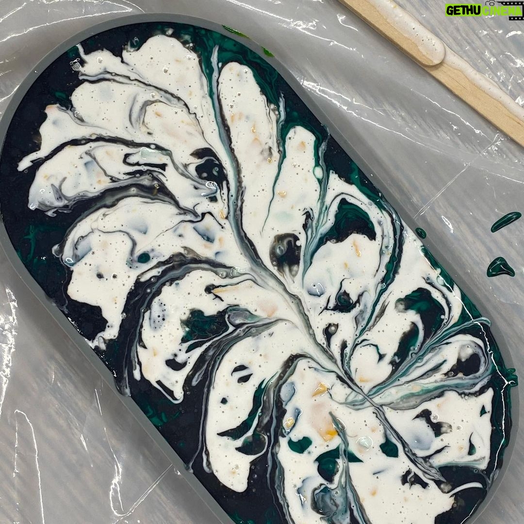 Deanna Yusoff Instagram - Had a lovely morning at a workshop by Gold & Behold, making Terrazzo and marbled Jesmonite trays. Set in a lush and green oasis, Space4us was a pleasant surprise, nestled in a concrete jungle. Thank you for the experience! @space4us.sg @goldandbeholdco #jesmonite #terrazzo #handmade #creativity #morningwellspent #oasis #plants #deannalearns #mandaringallery #singapore🇸🇬 #actress #formulator #gratitude #fun Mandarin Gallery