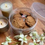 Deanna Yusoff Instagram - Visiting a friend for tea and bringing my alternative chocolate chips cookies made with spelt flour, coconut sugar and oat milk chocolate chips. #wheatfree #chocolatechipcookies #oatmilkchocolatechips #coconutsugar #saturdaytea #teatime #friends #xmas #gratitude #bakewithdeanna #celebration #eathealthy Singapore