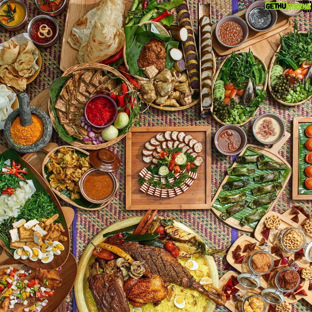 Deanna Yusoff Instagram - We have a winner! Congratulations to @shazleen_shahbi for winning the Buka Puasa meal from Le Meridien KL’s “Santapan Muhibbah in the Comfort of Your Own Home “ promotion. Thank you to @lemeridienkl for sponsoring this delectable prize. For more information, check out their “Santapan Muhibbah” spread, available until May 23rd, 2020. #santapanmuhibbahlmkl #winner #dudukrumah #stayhome #bukapuasa #healthyeating #simplerecipe #ramadhan #immunesystem #staysafe #staypositive #balance #productive #goodhealth #harmony #love #livingwithdeanna #journey #gratitude #blessing #eurasian #actress #fun #happiness