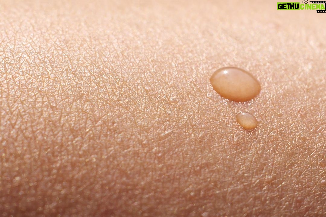 Deanna Yusoff Instagram - What is skin? Skin is the largest organ in the human body, covering an average of 21 square feet. It acts as a barrier, protecting us from environmental stressors and pathogens. Skin also helps regulate body temperature by maintaining a healthy level of moisture. It is made up of three layers - the epidermis, dermis and hypodermis - all of which contain unique components that keep our skin functioning optimally. The epidermal layer consists of keratinocytes, melanocytes and Langerhans cells that play an important role in providing protection from harmful environmental exposure while also aiding in pigment production. The dermal layer contains collagen, elastin and extracellular matrix proteins that are essential for skin elasticity and strength. Finally, the hypodermis is composed primarily of fat cells which not only act as an insulation layer but also help to store energy for our bodies. Taken together, these components make up the strong yet delicate protective barrier known as skin - the largest organ in the human body! How does all of this make you feel? I'd love to hear about it. #skin #largestorgan #myjourney #skinhealth #holisticskin #deannacreates #certifiedformulator #malaysia #singapore #actress #epidermis #dermiş #hypodermis