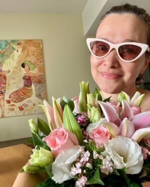 Deanna Yusoff Instagram - Welcome home flowers from a dear friend. 

#friendship 
#welcomehome 
#malaysia 
#brightenyourday 
#home