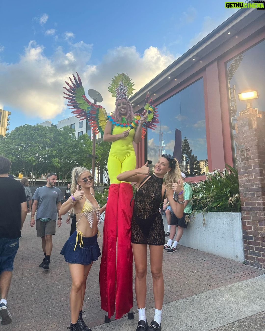 Deb Chubb Instagram - NYE cause I’m in the future ✨🥂 Brisbane, Queenland, Australia