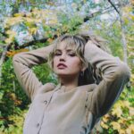 Debby Ryan Instagram – 🕯️🌤️🍂🍁🪵🦇 are the colors changing where you are? I’m undone by it all 🫠 𝔻𝕣𝕖𝕒𝕞𝕚𝕟𝕘