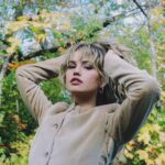 Debby Ryan Instagram - 🕯️🌤️🍂🍁🪵🦇 are the colors changing where you are? I’m undone by it all 🫠 𝔻𝕣𝕖𝕒𝕞𝕚𝕟𝕘