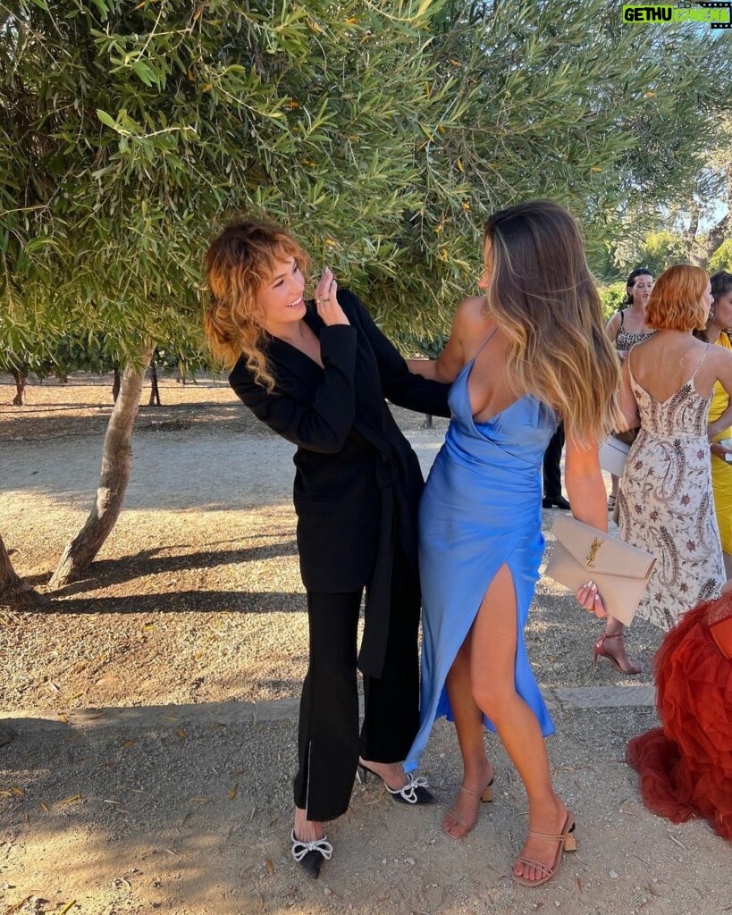 Debby Ryan Instagram - Sarah & Wells 🥰🥹 Your love is so worth celebrating; I could say so much about how incredibly special you two are, and even better together. I wept and danced all night. What a sick, thoughtful wedding! At long last — and may you last forever. Husband and Wife Time